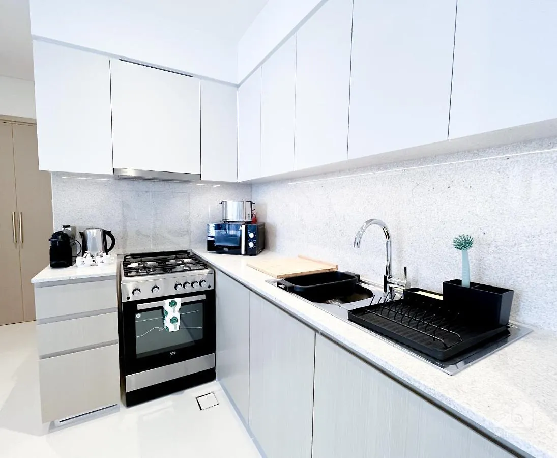 Apartment Luxury Burj Royale Modern Apt City View Balcony Dubai