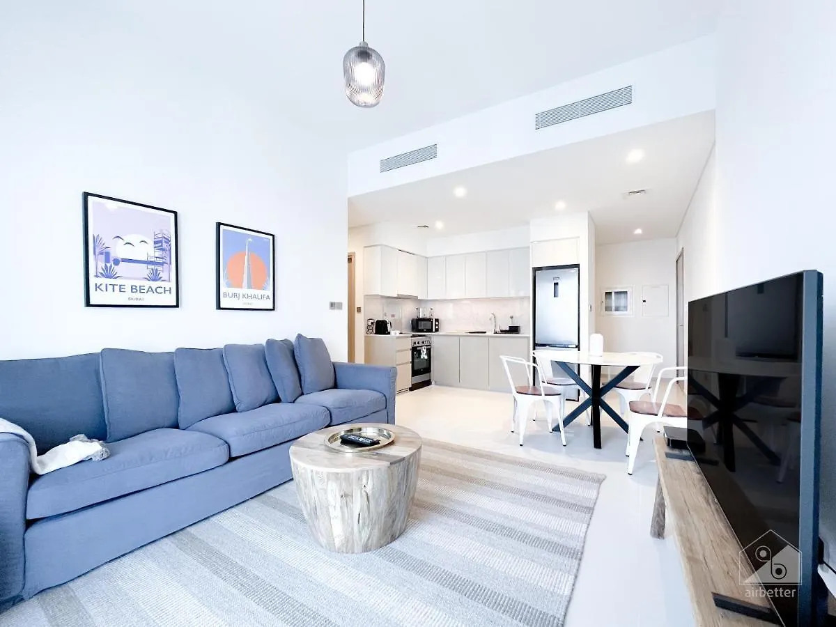 Luxury Burj Royale Modern Apt City View Balcony Dubai Apartment