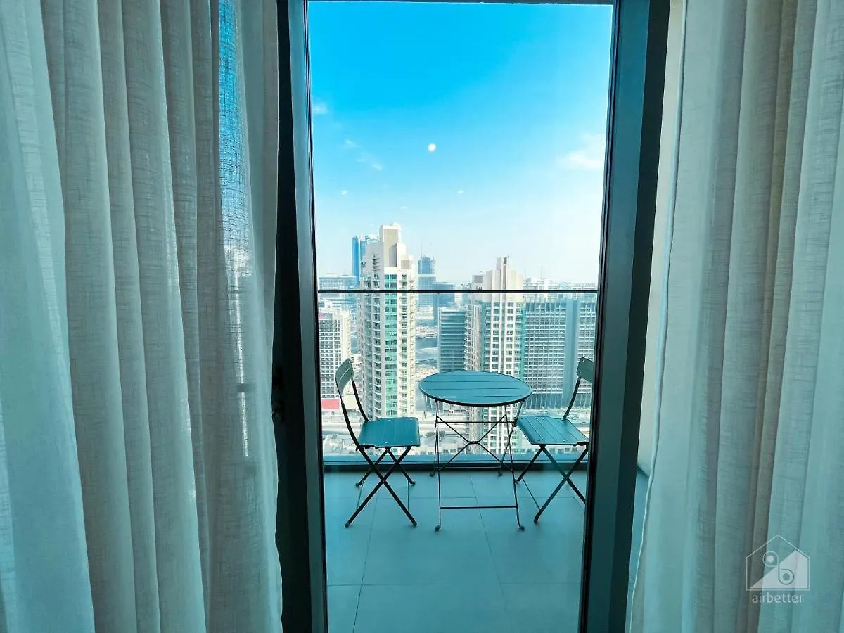 Apartment Luxury Burj Royale Modern Apt City View Balcony Dubai United Arab Emirates